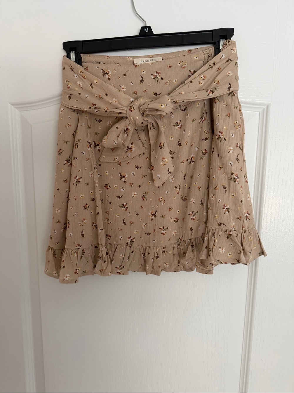 Promesa Beige Floral Tie-Waist Ruffle Mini Skirt with Bow
